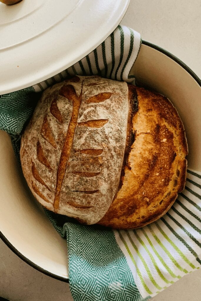 Bake simple sourdough bread at home - a beginner's guide