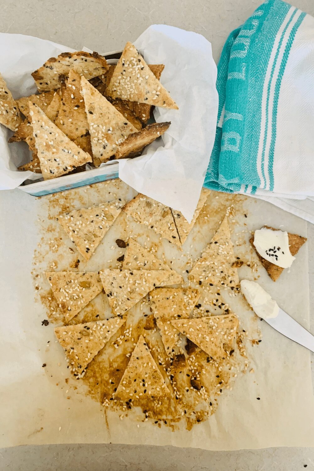 Seeded sourdough discard crackers