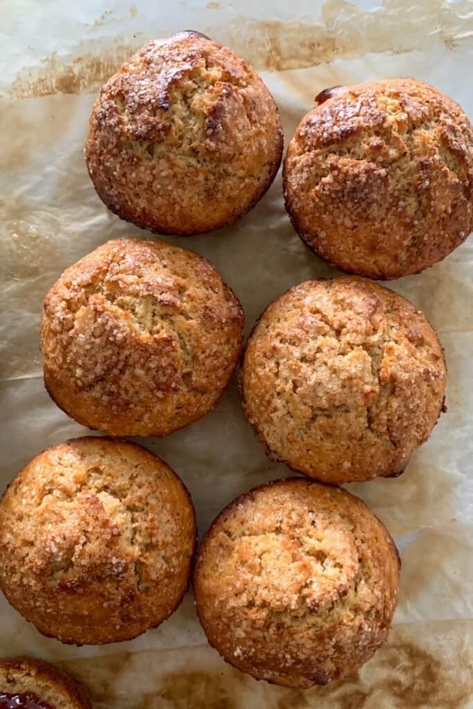 Sourdough cinnamon muffins