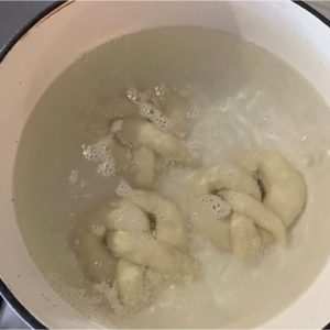 Place frozen pretzels into boiling water to set