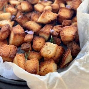 HOMEMADE SOURDOUGH CROUTONS - RECIPE FEATURE IMAGE