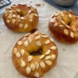 SOURDOUGH PUMPKIN BAGELS - RECIPE FEATURE IMAGE