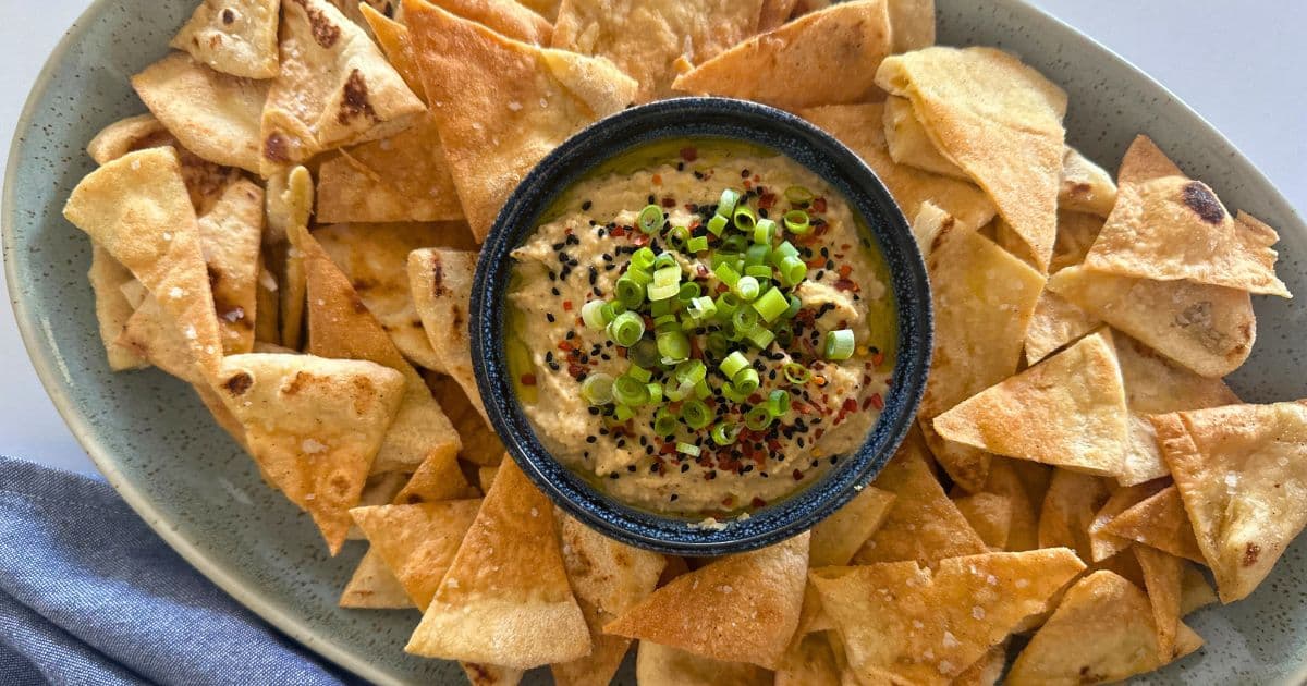 Easy Hummus Recipe without Tahini [better than store bought] The