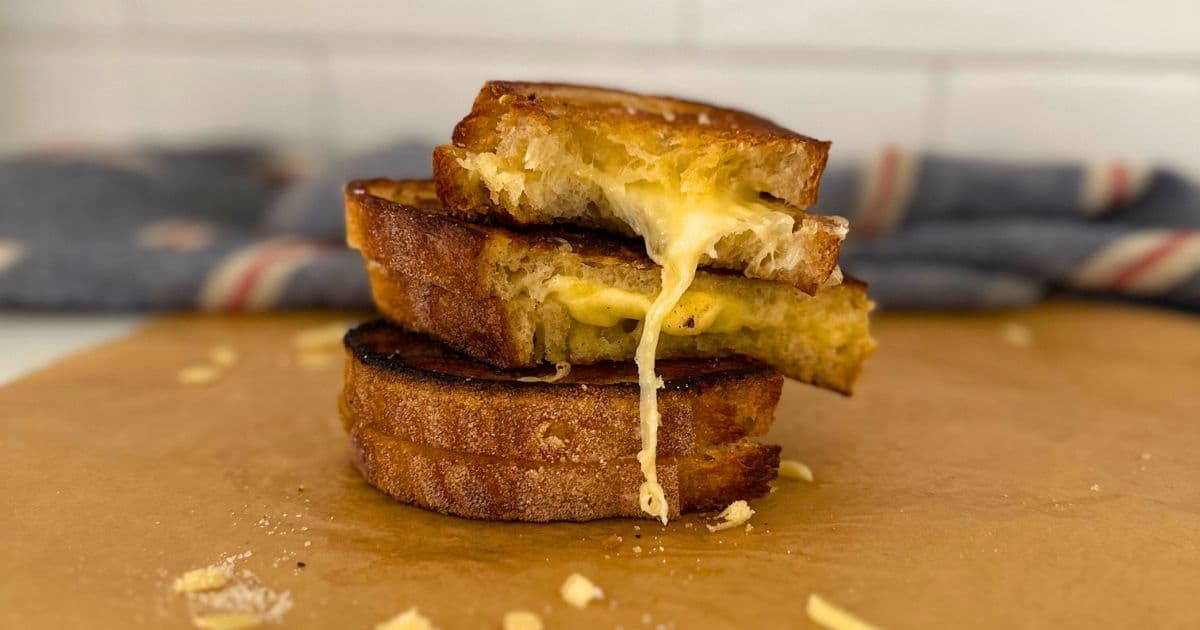 The BEST Sourdough Grilled Cheese Sandwich [crispy + melty] The